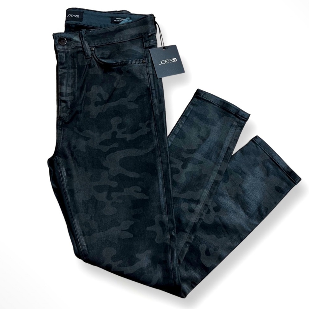 Joe’s Camouflage Charlie coated Jeans. NWT